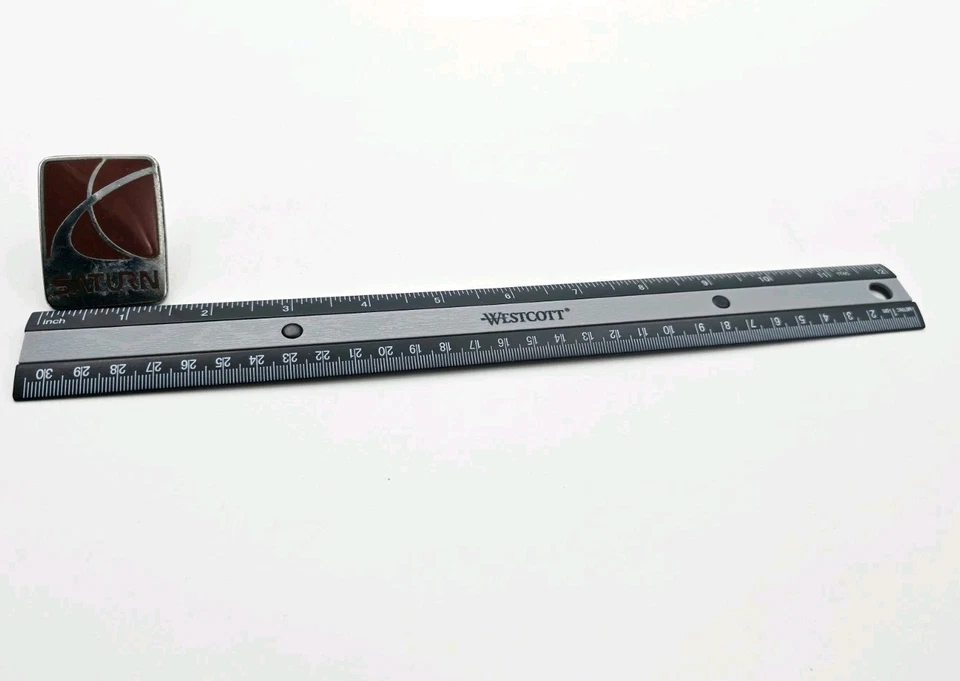 1991-2002 SATURNO LS1 LS2 SL PARACHOQUES DELANTERO EMBLEMA INSIGNIA SIGNO SÍMBOLO Foto 2 de 3