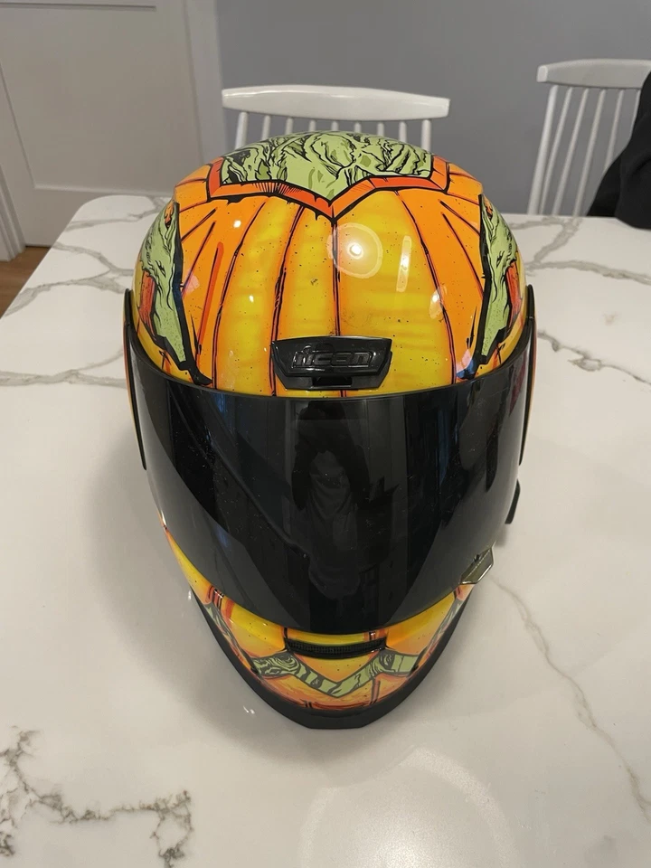 🔥 ICON AIRFORM TRICK OR STREET 2 - CASCO DE MOTO MEDIANO CON INTERCOMUNICADOR LEXIN Foto 4 de 4