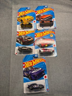 Mattel Hotweels 2013 set of 5 new in box