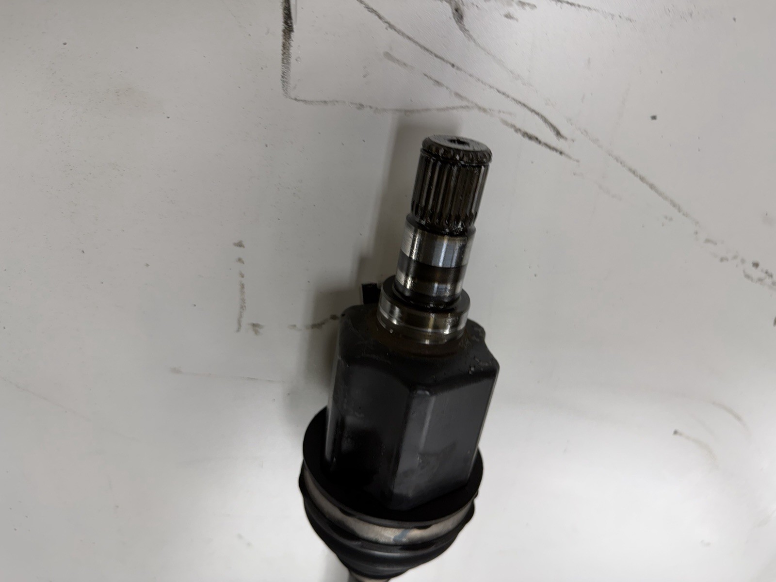 2014-2017 Maserati Ghibli Right Passenger Front Axle Shaft 3.0 Liter