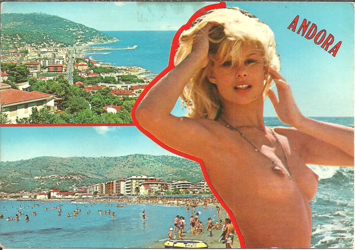 Andora (SV) Ragazza a Seni Nudi (Sexi, Pin Up); Lungomare e Spiaggia, 3 cart.