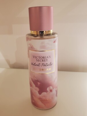 VICTORIA'S SECRET VELVET PETALS DAYDREAM BODY MIST