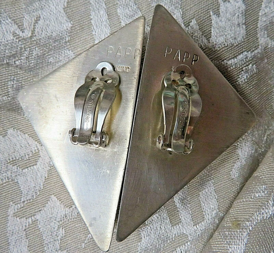 Pendientes de clip Tony Papp de diseñador modernista de ley con líneas verticales de 2"x2" Foto 3 de 3