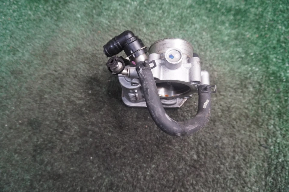 Chevrolet Sonic 2012 2013 2014 carrocería del acelerador 1,8 L fabricante de equipos originales 75 k millas 55577375 Foto 3 de 4