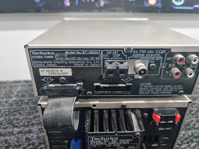 H1766 TECHNICS SE-HD301 Amplifier Amd ST-HD301 Tuner In Full