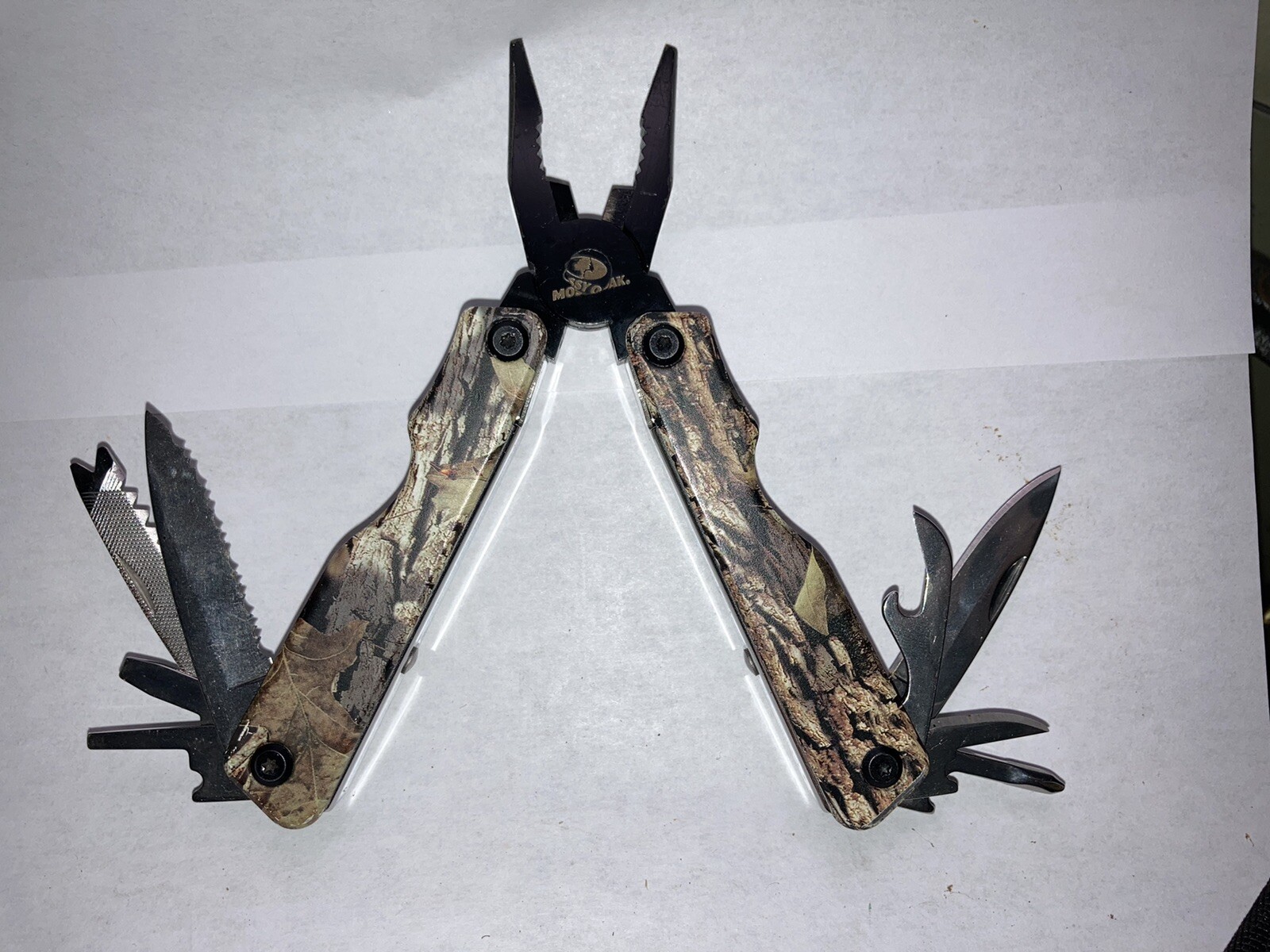 New MOSSY OAK 9 Piece Folding Utility KNIFE Hunting MULTI Tool with BeltClip Bag eBay