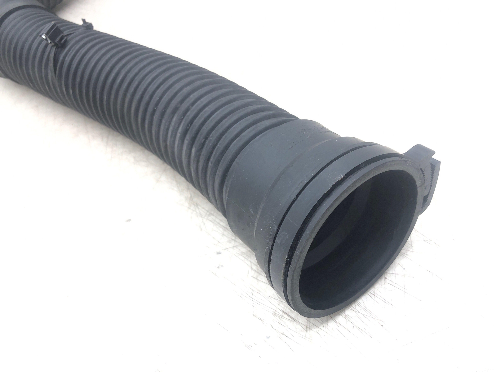 2009 ASTON MARTIN V8 VANTAGE 4.7L AIR INTAKE Y PIPE DUCT HOSE 6G33-9C623-DB OEM