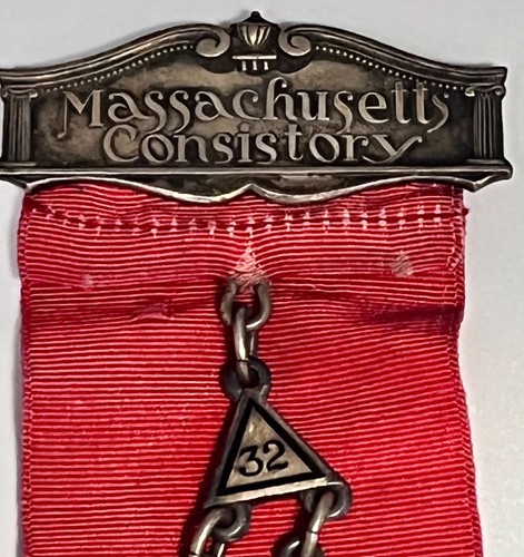 STERLING SILVER MASONIC 32ND DEGREE SCOTTISH RITE, MASS CONSISTORY MEDAL - Picture 7 of 12