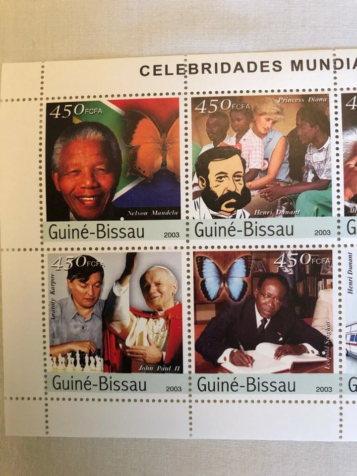 Um bloco de 6 selos da Guiné-Bissau intitulado "Celebridades do Mundo" - Mandela - Imagem 2 de 3
