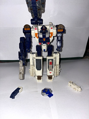 Transformers Cybertron Red Alert Voyager 2005 w/ Key & Accessories Missing Cover