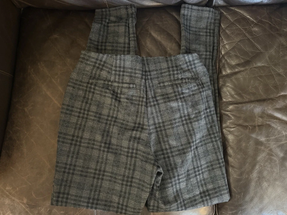 Pantalones a cuadros para mujer Calvin Klein talla 4 usados en excelente estado Foto 2 de 4