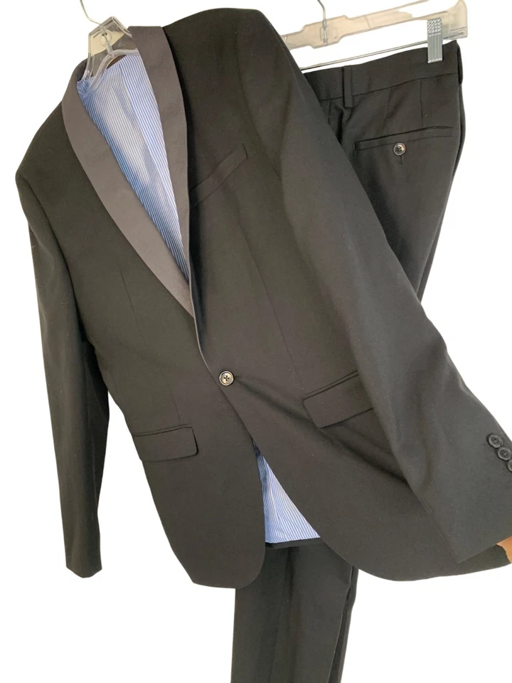 Mens Two-Piece Black Suit Slim Fit 38L Vitarelli  Single Button Double Vent GUC - Image 2 of 4