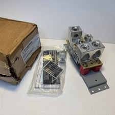 SCHNEIDER ELECTRIC - DT400NKD - NEUTRAL KIT ASSEMBLY  “” NEW IN BOX””