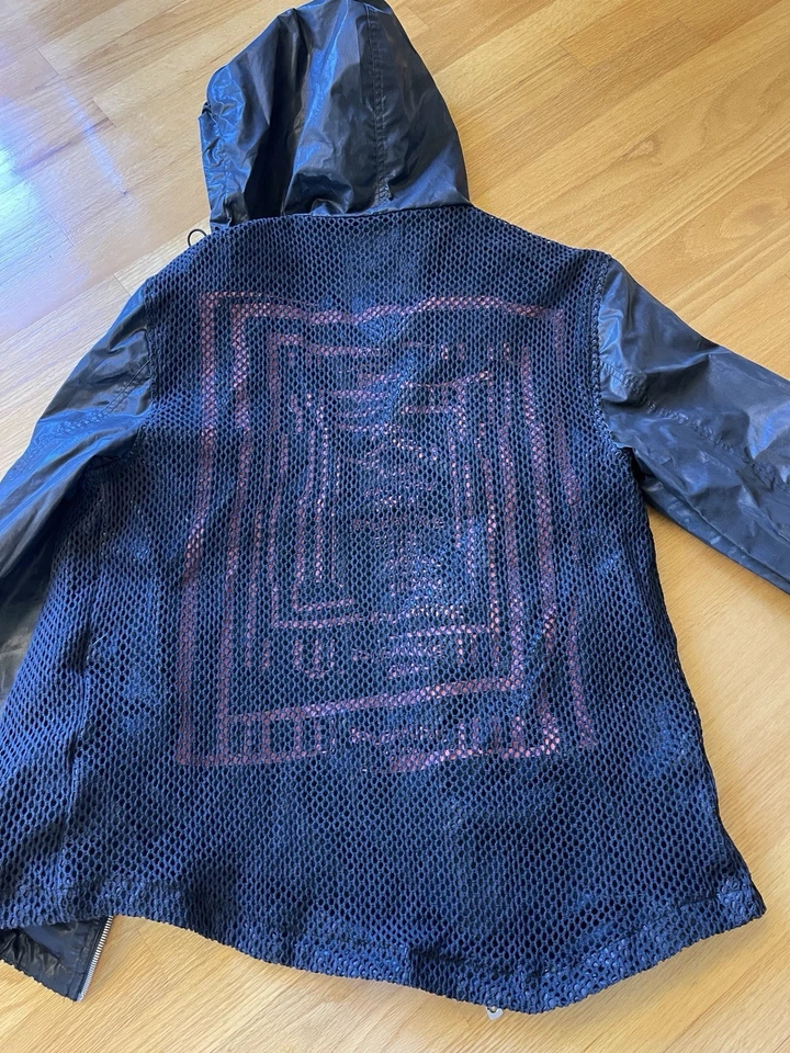 Chaqueta con capucha True Religion para hombre L malla en contraste cremallera completa - 100249 Foto 2 de 4