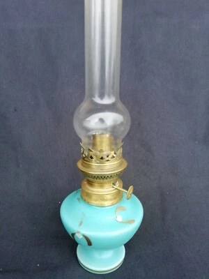 Lampe a petrole ancienne en Ceramique bleu turquoise/old oil lamp - Photo 1/4
