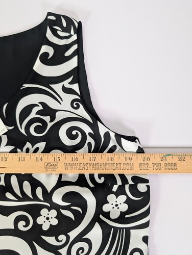CHICO'S Tank Top Women Size 1 Reversible Scroll Print Woven Pattern Black White - Picture 8 of 10