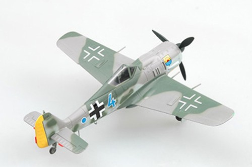 Easy Model 1/72 FW-190 A-8 "Azul 4" Comandante del aeródromo 12./JG5 Bardufoss - Imagen 4 de 6