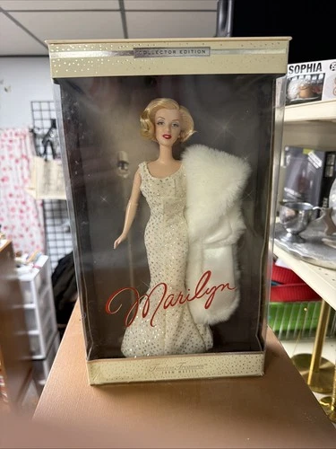 VTG Marilyn Monroe Timeless Treasures from Mattel Collector Edition - NRFB 2001