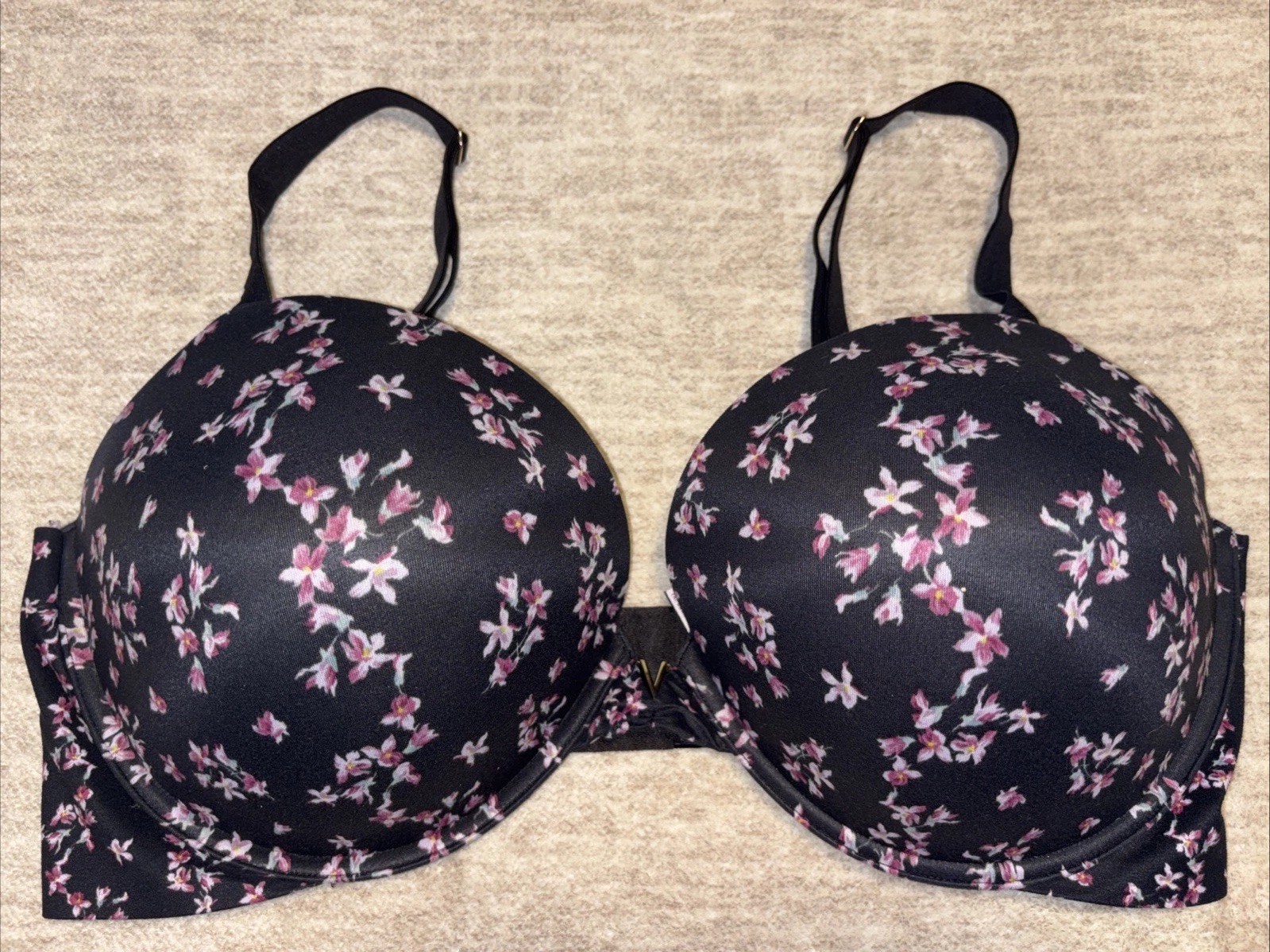40 DDD TRIPLE Victoria's Secret Bra Padded Underwire Convertible Straps