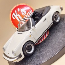 MINICHAMPS 1/18 Porsche 911 Carrera Cabriolet 1983 White diecast metal 100063031