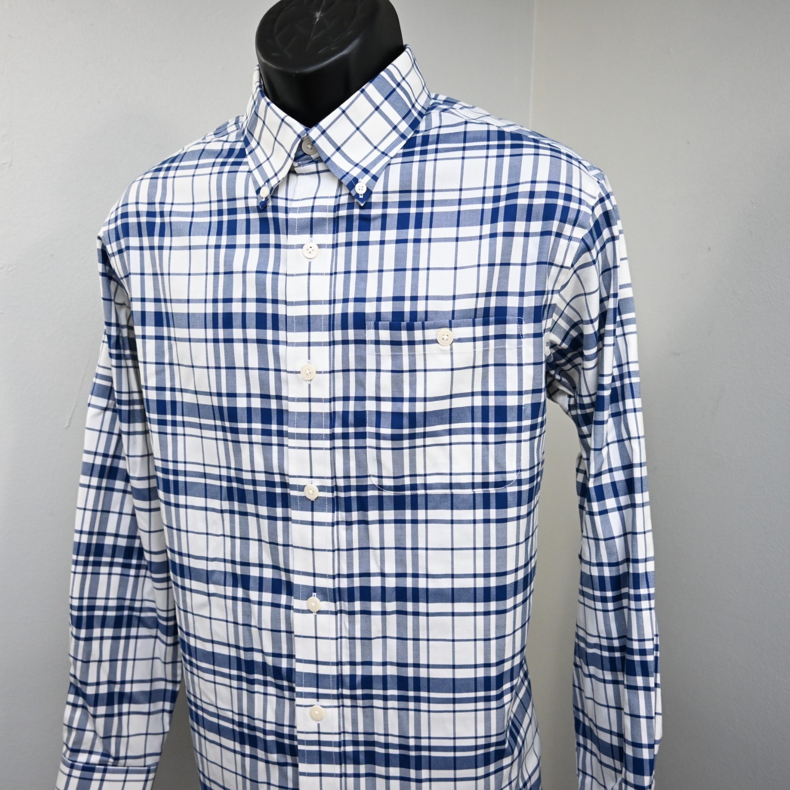 Orvis Wrinkle Free Stretch Button Up Dress Shirt … - image 2