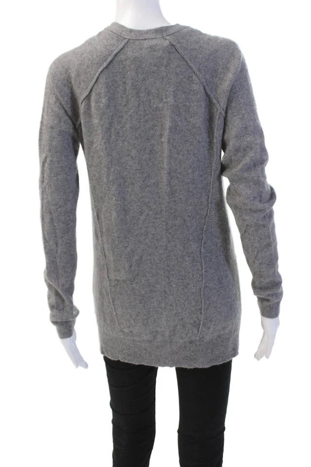 Cardigã Max Studio Feminino Cashmere Decote V Abotoado Cropped Cinza Tamanho M - Imagem 3 de 4