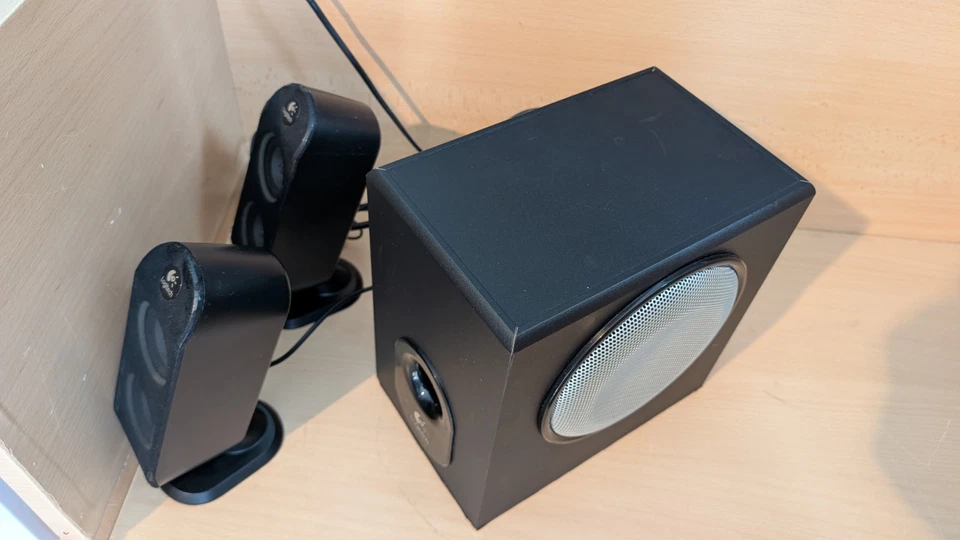 Logitech X-230 Computer Speaker System 2x Altoparlanti Laterali 1x Sub *Vedi Descrizione* - Immagine 4 di 4