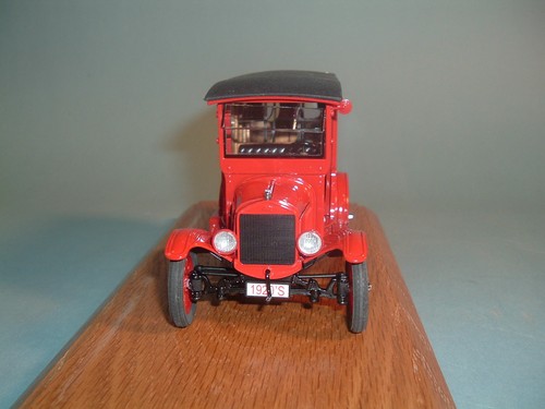 1925 CAMPBELL'S SOUP DELIVERY TRUCK DANBURY MINT DIECAST 1:24 WITH DISPLAY CASE - Picture 8 of 8