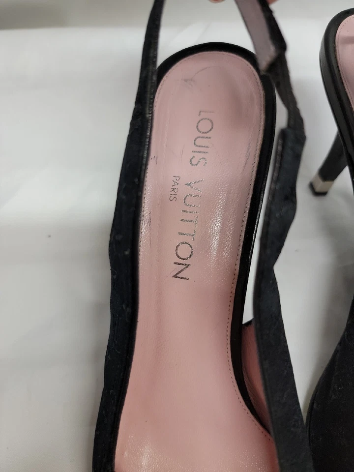 SAPATOS/SANDÁLIAS FEMININAS LOUIS VUITTON SALTO DE PANO TAMANHO 39.5/EUA 9.5 - Imagem 3 de 4