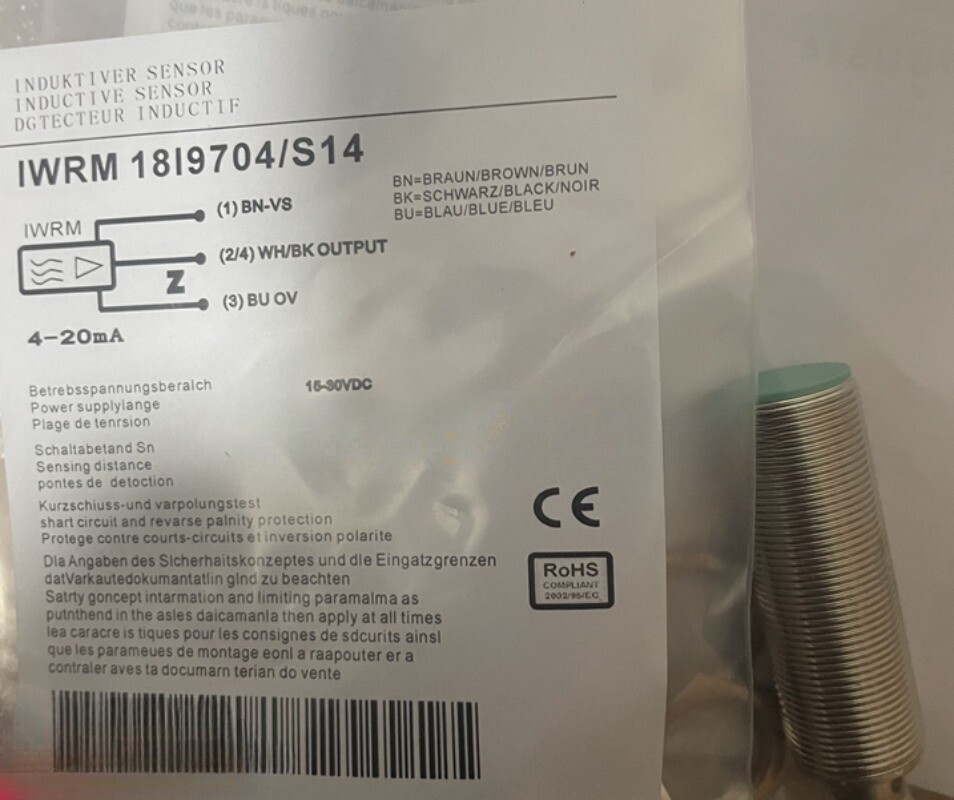 1PCS NEW FOR Baumer Analog switch IWRM 18I9704/S14 sensor