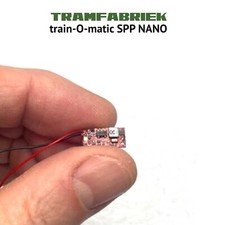Tiny Stayalive Powerpack SPP Nano by Train-O-Matic. Compatible w other brands.