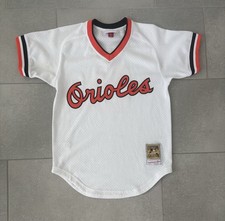 Mitchell & Ness MLB Baltimore Orioles BP jersey -1985 Cal Ripken Jr -Size 36 (S)