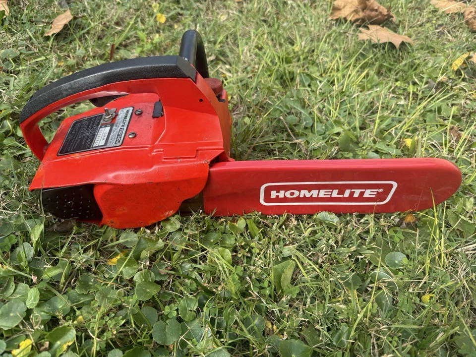 Motosierra Homelite XL buen estado funcionando Foto 2 de 4