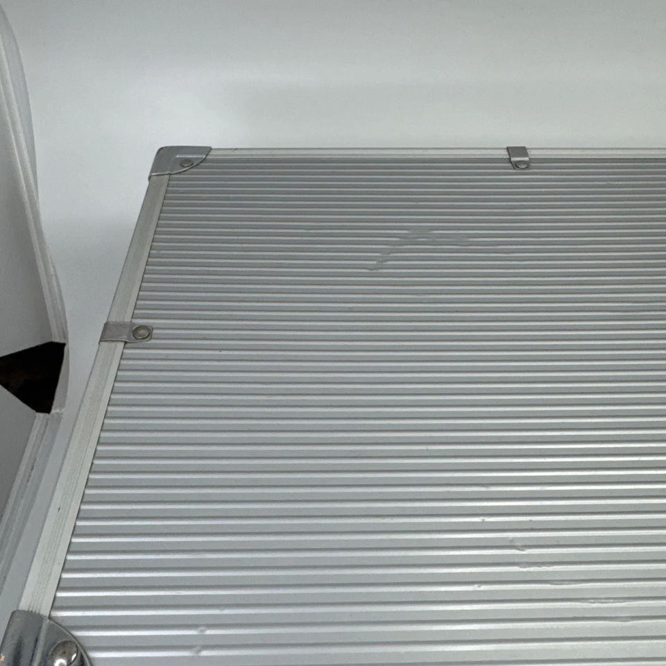 GameCube Pro Gamer Kit Intec Aluminum Metal Carrying Case suitcase game cube wii - Image 3 of 4