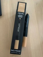 trestique concealer