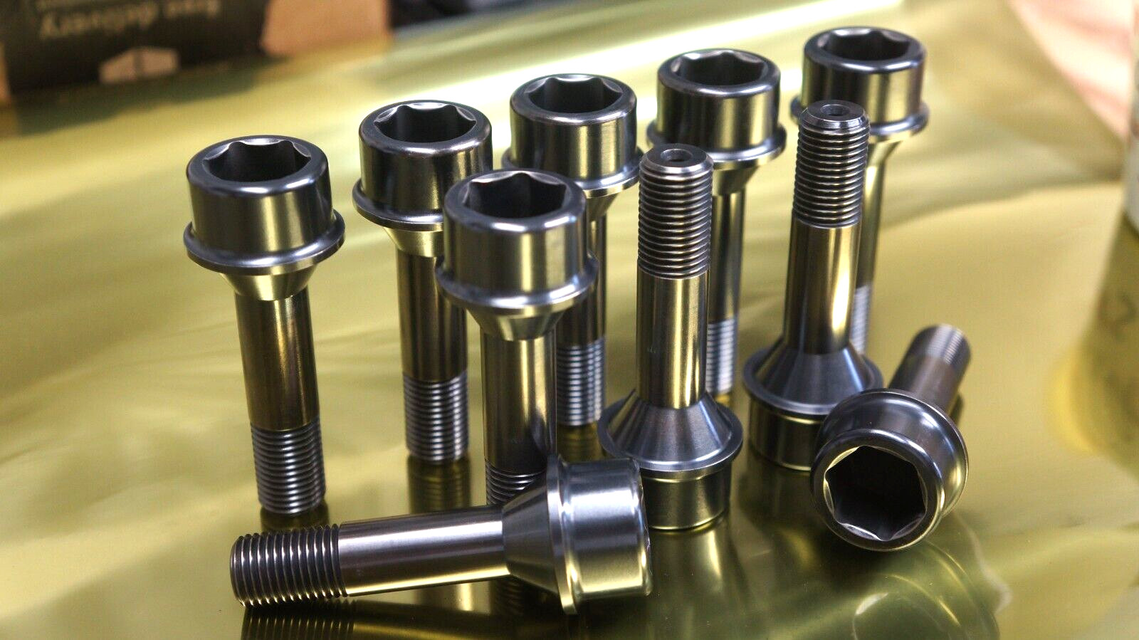 20x set Gloss Black Ferrari  Titanium Lug Bolts Studs 14x1.5 62mm