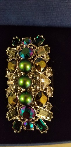 Swarvovski Helen Ring Size 55/ size 7 Brand New - Picture 2 of 7