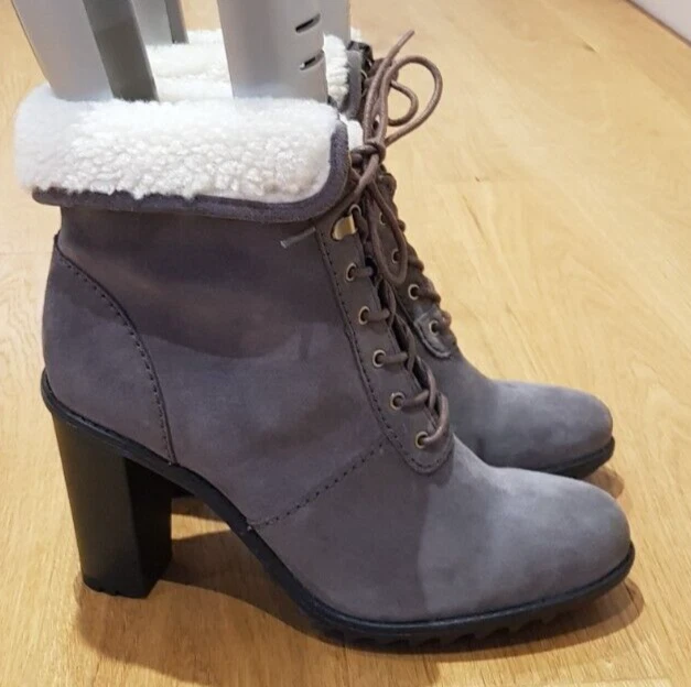 Clarks Keswick Film Taupe Suede Heeled Faux Shearling Ankle Boots Size 7.5D BNIB