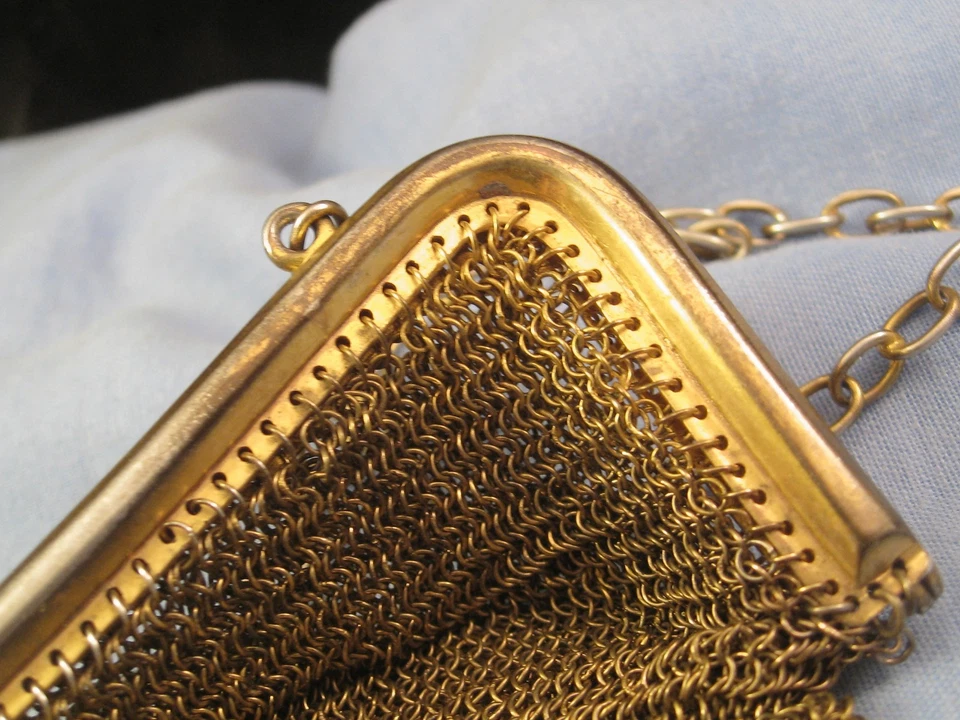 STERLING SILVER ORMOLU ANTIQUE CHAIN MESH PURSE BAG HANDBAG MURRLE BENNET 1910 - Image 3 of 4