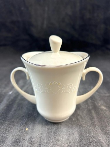 Pickard Poetry Group of 1 Round Vegetable Bowl 1 Creamer & 1 Sugar Bowl with Lid - Picture 16 of 16