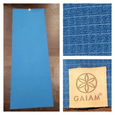 GAIAM Blue Foldable Non-slip Exercise Fitness Pilates Yoga 67" Long Mat~Compact