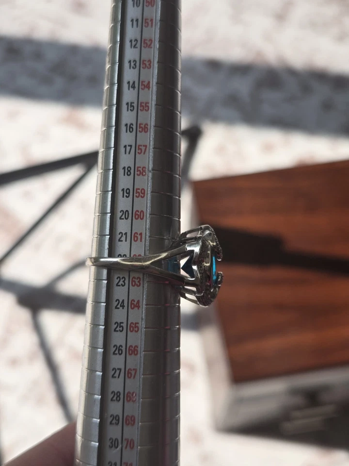 BEAUTIFUL Blue FLOWER 925 Sterling Silver WOMEN'S Ring Halo Style - Image 3 of 4