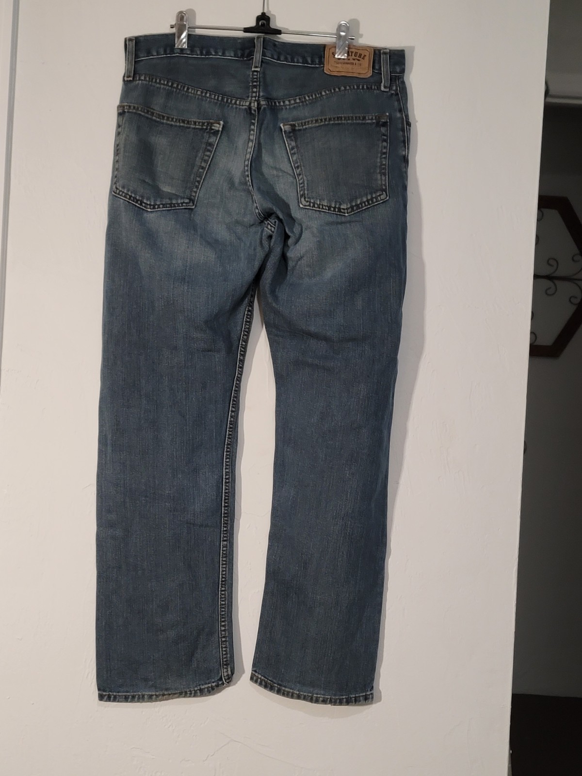 Signature By Levi Strauss Faded Men’s Bootcut Jeans 34x30 (labeled 34x32)