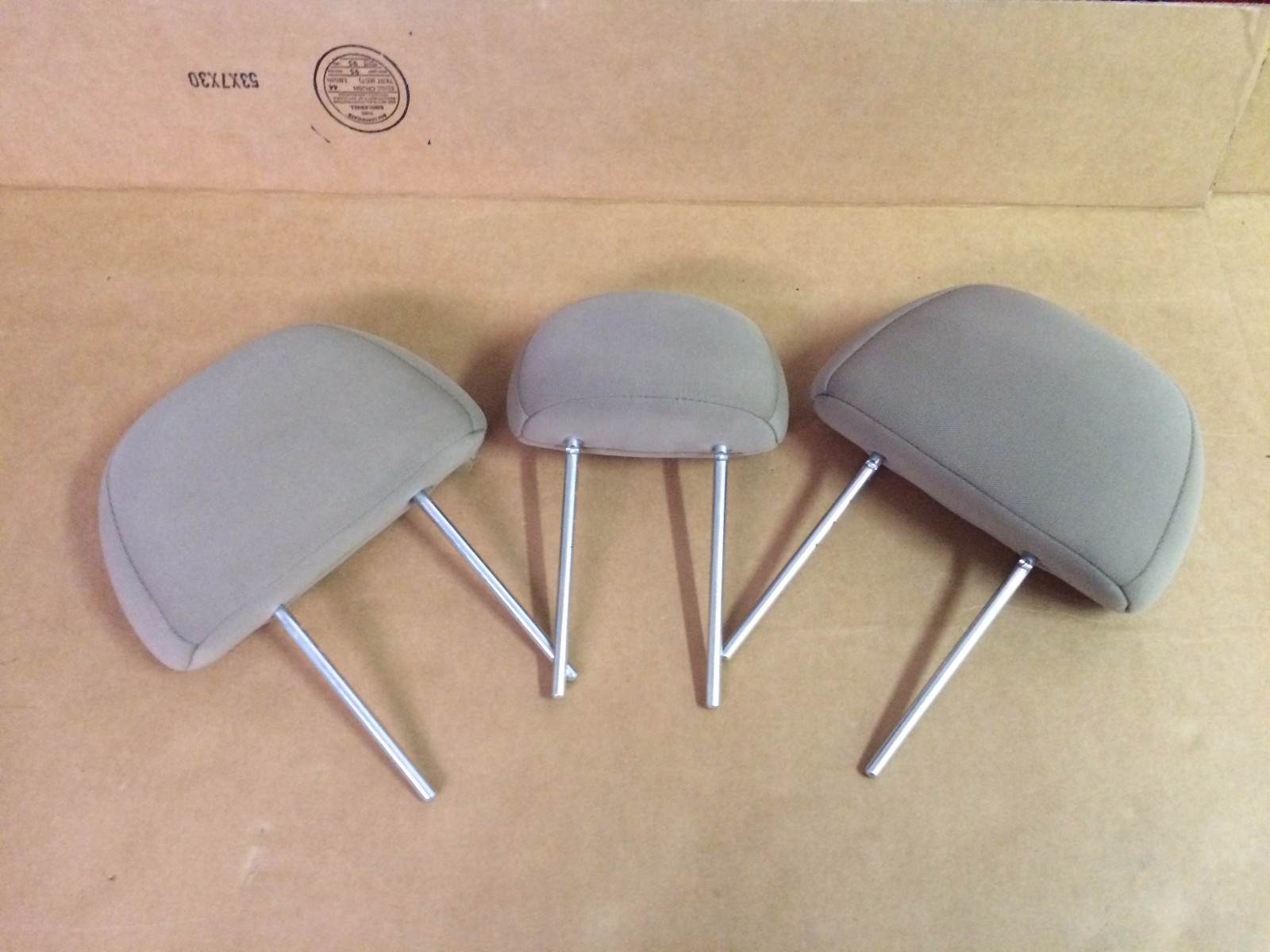 01 02 03 04 05 07 Ford Escape Mercury Mariner Mazda Tribute 3 Piece Headrest Tan eBay
