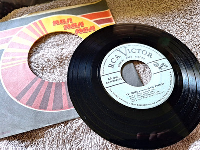 Rare TV Guide Presents Elvis Presley RCA 45 PROMO. LOCKED GROOVES!