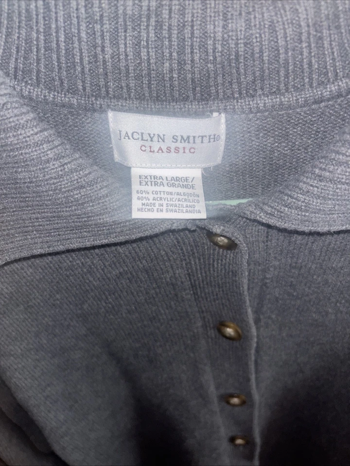 Cárdigan gris Jaclyn Smith XL con botones Foto 2 de 4