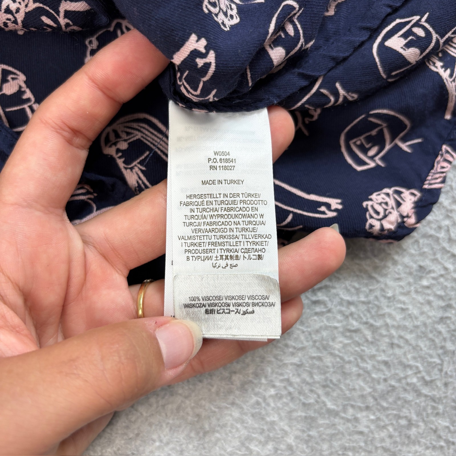 Boden Shirt Women 8 UK 12 Button Blue Faces Long Sleeve Top Shirt Art Novelty