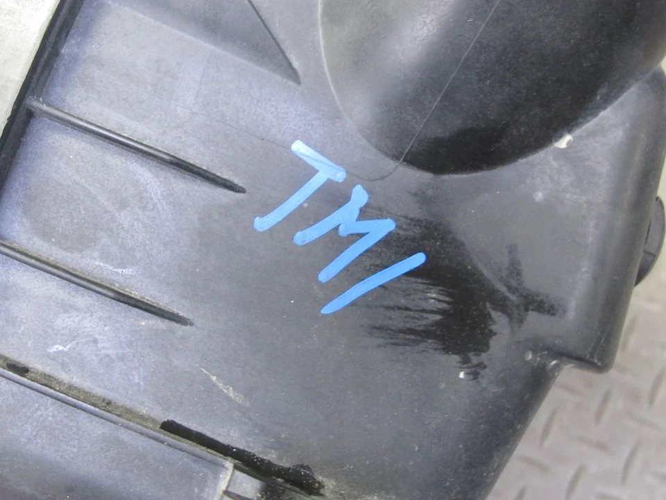 00-05 TOYOTA MR2 SPYDER ZZW30L LIMPIADOR DE ADMISIÓN DE AIRE CAJA DE FILTRO TUBO DE CONDUCTO CONJUNTO OEM Foto 2 de 4