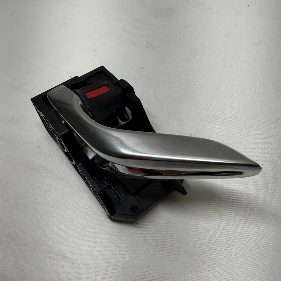 OEM 2017 - 2021 MAZDA CX-5 REAR LEFT SIDE INTERIOR INSIDE DOOR HANDLE T8315KD53 - Image 3 of 4