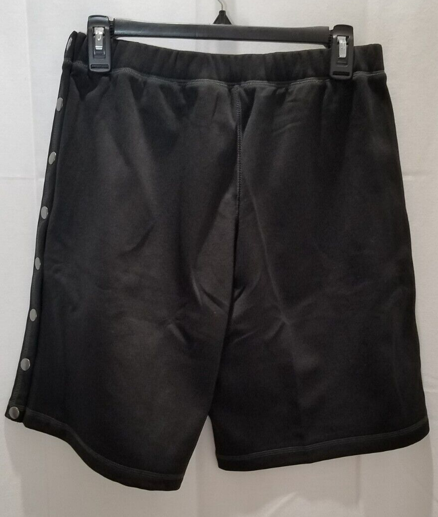 RENOVA NWTS LOT OF 2 MEDICAL SNAP AWAY SHORTS 1 BLACK AND 1 GREY